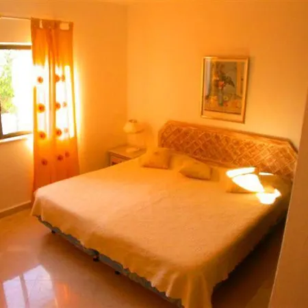 Βίλα Sleeps 8 Pool Air Con T480205 Vale do Lobo